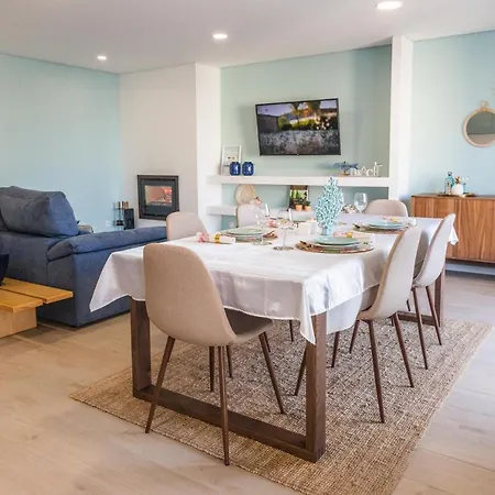Coast Way House Apartmán *